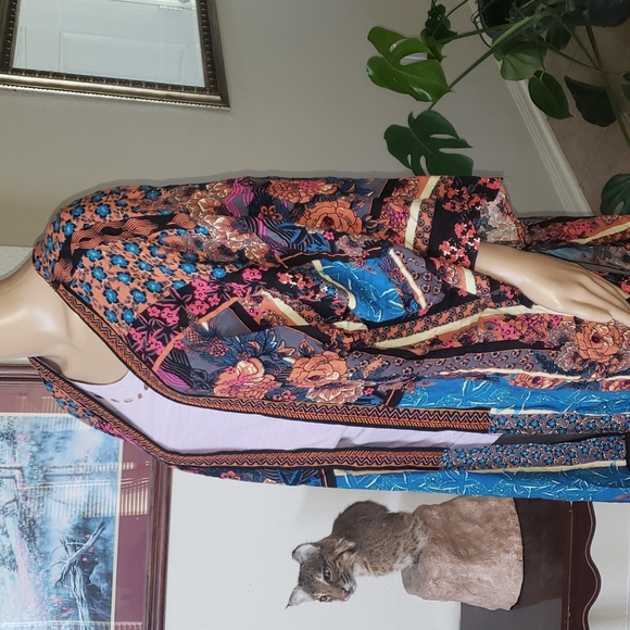 Chelsea & Violet s vivid colors bold garden scene Aztec embroidered trim d… - Picture 7 of 13